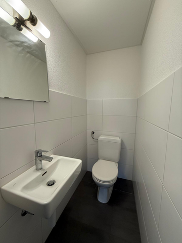 Helle sanierte 4-Zimmerwohnung im 7. Stock / Mietzinsaktion - Foto 4