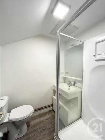 Location Appartement 1 pièce 14m² RIOM 63200 - Photo 4