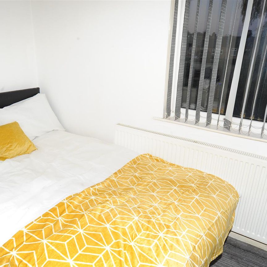23-25 The Crescent, United Kingdom, TS5 6SG, Middlesbrough - Photo 1