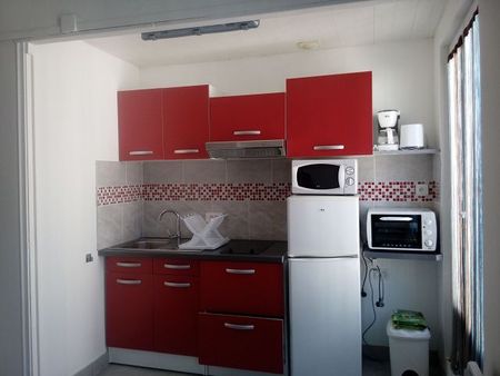 Location Appartement 1 pièce 38m² ISTRES 13800 - Photo 3