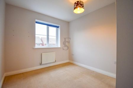 3 bedroom semi-detached house to rent - Photo 2
