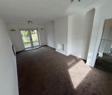 2 bedroom terraced house to rent - Photo 2