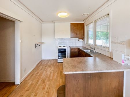 4 Cambridge Street, Wendouree - Photo 3