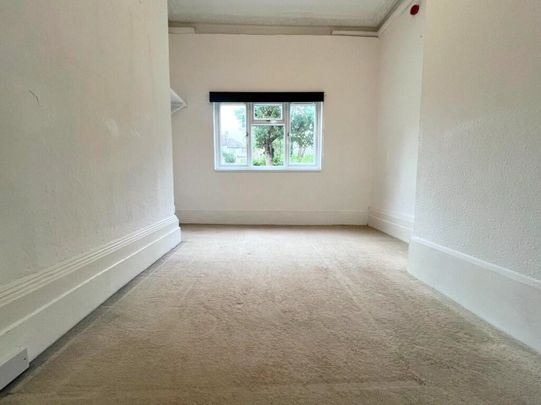 St. Mary's Road, London, SE25 - Photo 1