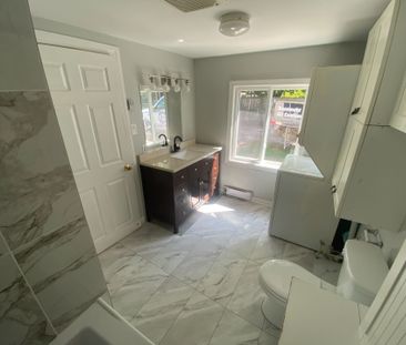 For Lease - 8 Jackie Lane, Georgina, Ontario - Photo 4