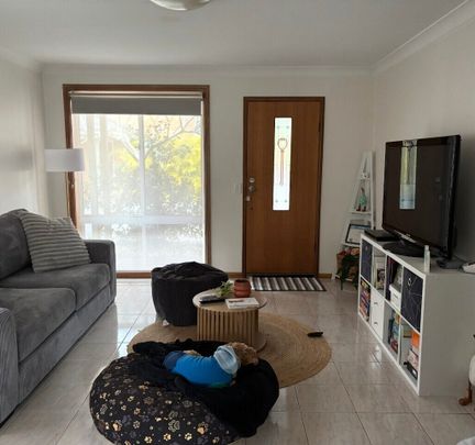 East Corrimal - Photo 1