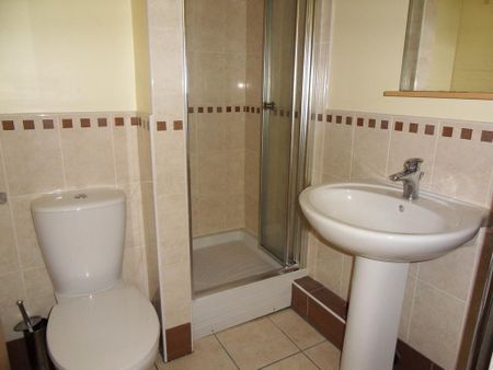 2 bedroom apartment to rent - Photo 4