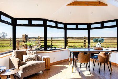 5 bedroom barn conversion to rent - Photo 4