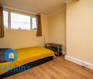 2 bed Flat for Rent - Photo 1