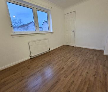 3 bedroom apartment to rent - Photo 3