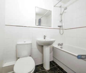 2 bedroom end of terrace house to rent - Photo 6