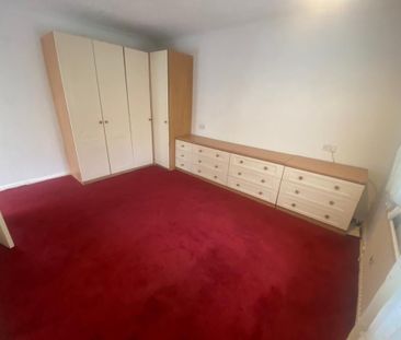3 bedroom detached house to rent - Photo 2