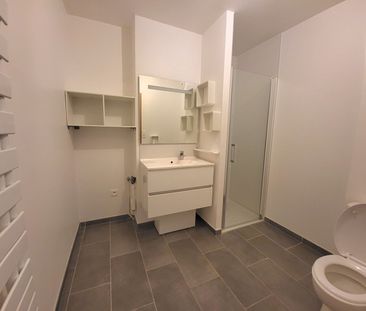 Location Appartement 2 pièces 43m² - Photo 5