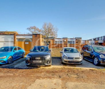 3 bedroom semi-detached bungalow to rent - Photo 6