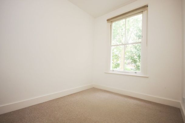 2 Bed Flat, Reighton Road, E5 - Photo 1