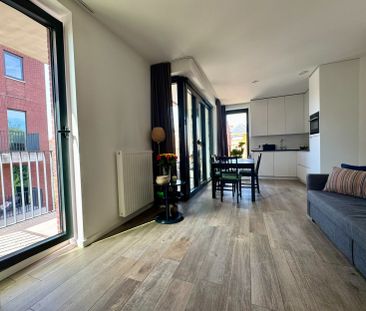 Instapklaar appartement (60m²) met 1 slaapkamer midden in de stad - Photo 2