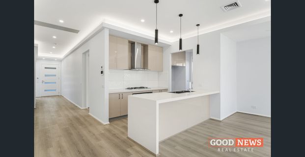 Stunning Brand New Family Home in Tarneit! - Photo 1