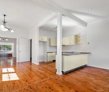 404 Mann Street, North Gosford. - Photo 1