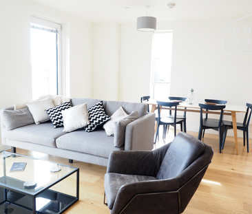 3 bedroom flat to rent - Photo 1