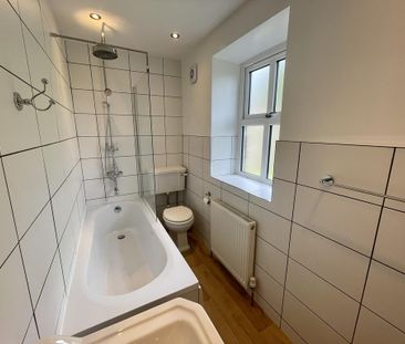 2 bedroom house to rent - Photo 3