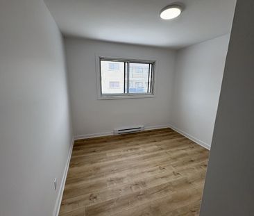 6070 Boulevard Joseph-Renaud apartment — Montréal, QC (2-Bedroom) - 2 Bedroom - Photo 2