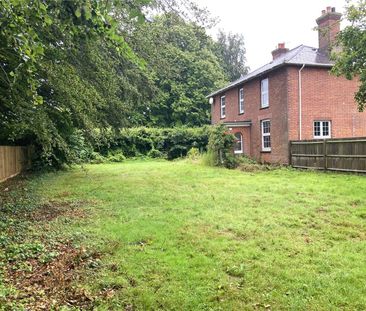 A well presented family home in a charming rural location - Photo 5