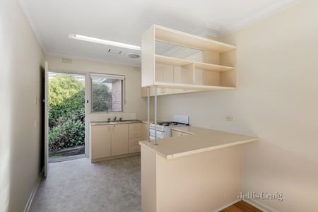 2/2 Arnott Street, Mont Albert North VIC 3129 - Apartment For Rent | Domain - Photo 4