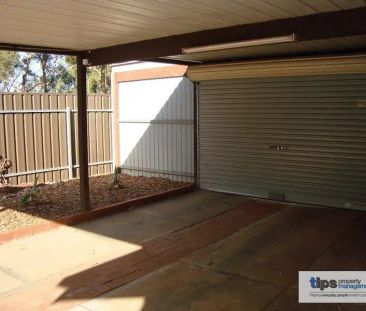 52 Woodcock Crescent, Para Hills West SA 5096 - Photo 2