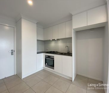 Modern One Bedroom Granny Flat | Detached | Perfect Location - Photo 3