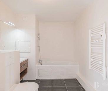 Rental Apartment Suresnes - Photo 5