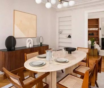 Suberbe trois pièces meublé Place de la Madeleine - Photo 3