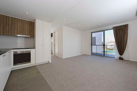 32/76 Leichhardt Street, Griffith ACT 2603 - Apartment For Rent | Domain - Photo 2