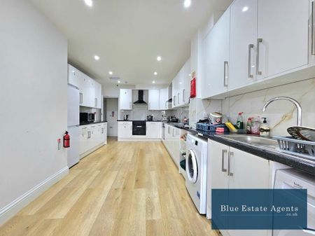 1 bedroom house of multiple occupation to rent - Photo 3