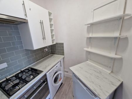 1 bedroom flat to rent - Photo 5