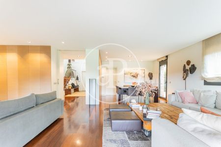 Single-family home for rent in Golf de Sant Cugat - Photo 2