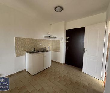 Location Appartement 1 pièce 26m² MARIGNANE 13700 - Photo 2