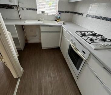 2 bedroom semi-detached house to rent - Photo 3