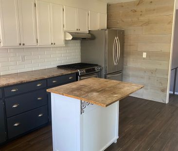 For Lease - 2972 Grandview Street Unit# Main Fl, Windsor, Ontario - Photo 6