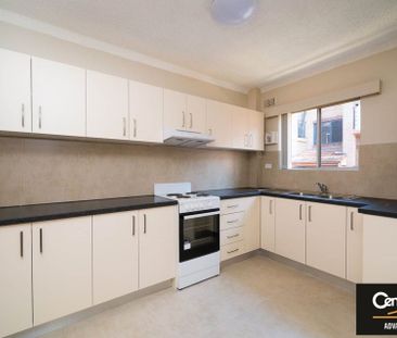 2 Bedroom Unit in Handy Location - Photo 3