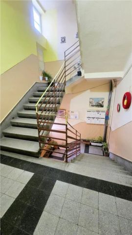 Ultracentral | Apartament cu 2 camere - Etaj 1 - Fotografie 3