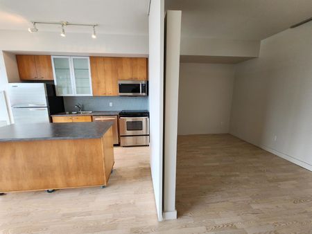 383 Cumberland Street - 802 - Photo 2