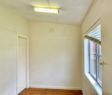 Walk to Shops & Primary School - Photo 5