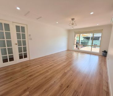 Beautiful 3-Bedroom Family Home in Prime Location - Photo 2