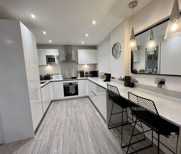 Eden Place, Cheadle, SK8 - Photo 2