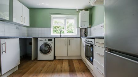 30 Roman Way - Photo 5