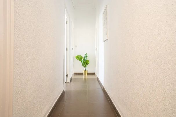 Carrer Honorato Juan, Valencia, Valencian Community 46007 - Photo 1