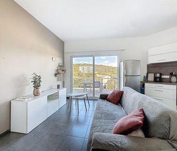 Location Appartement 2 pièces Meublé 38m² AJACCIO 20000 - Photo 1