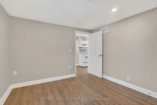 312 Piccadilly Street #4 - Photo 1