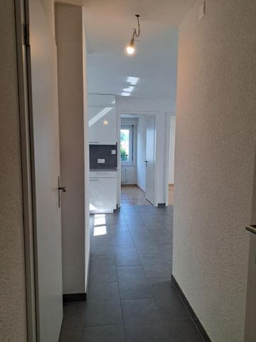 NICE 3-PIECE APARTMENT RENOVATED IN BUILDING WITH ELEVATOR - Foto 5