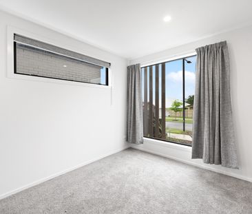 Welcome to your next chapter in refined, contemporary living. - Photo 5